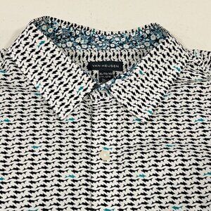 Van Heusen Short Sleeve Button Up Shirt XL 17-17.5 Shark Fish Print - White Blue